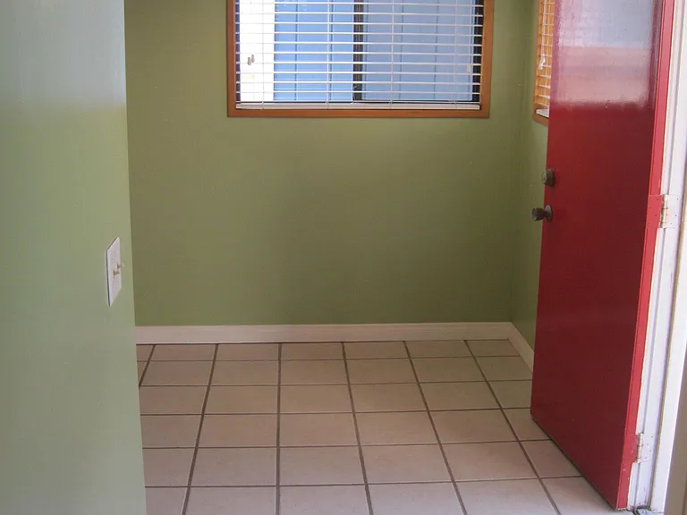 1768 Cable St — Photo 11