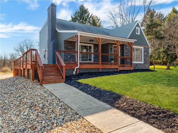 3805 Tuscarawas Rd, Beaver, PA 15009