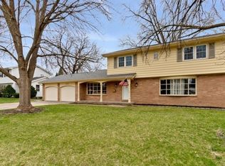 7014 Jefferson Ave, Windsor Heights, IA 50324