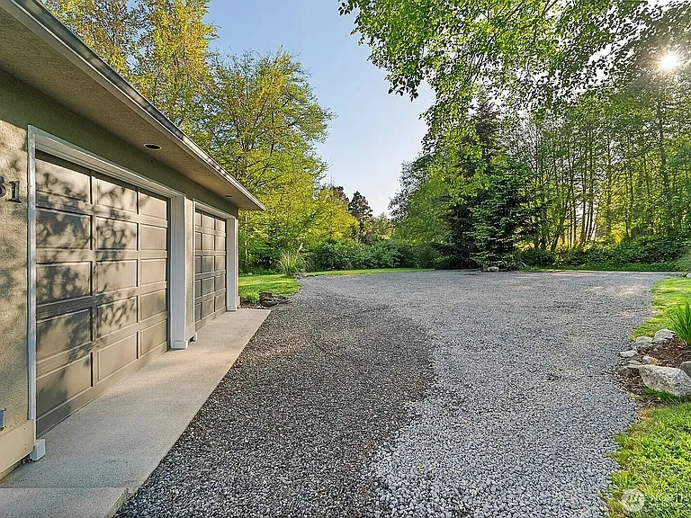 33 N Bay Ln — Photo 5