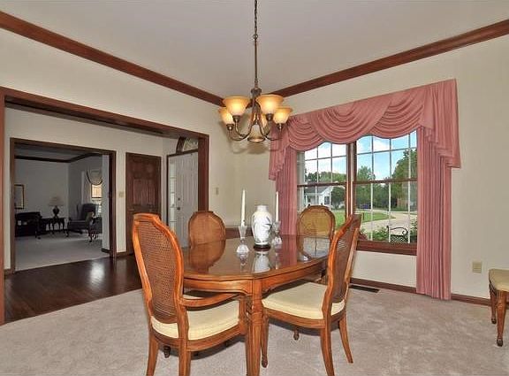 4th image of 1752 Woods Bend Ln