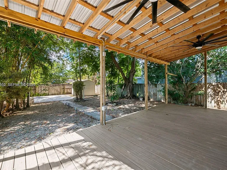1640 Funston St — Photo 17