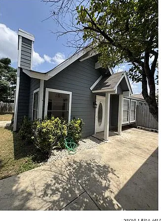 2 bed, 2.0 bath, 1088 sqft, $1,000 — Photo 1