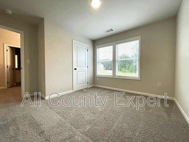 414 Fox Creek Dr — Photo 15