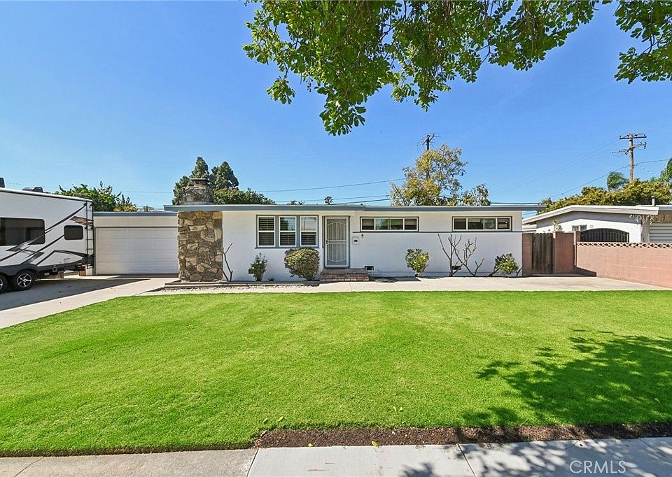 1st image of 13631 Richardson Way