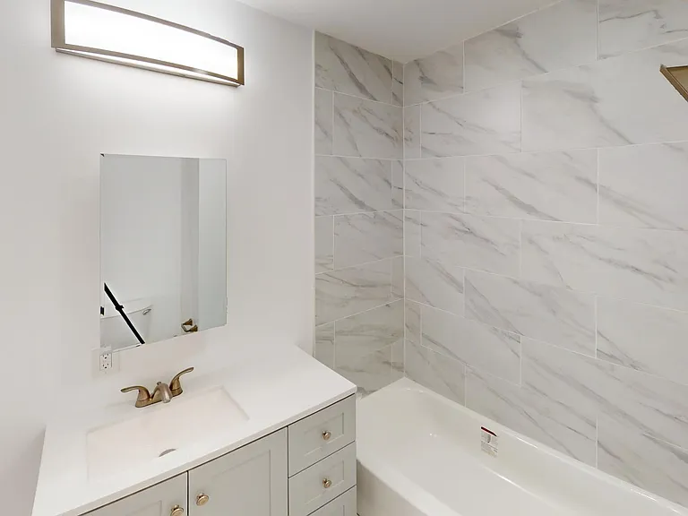 22 Clifton St #1 — Photo 5
