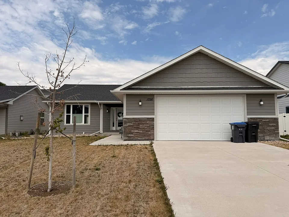 1726 Kade Ct