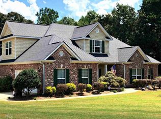 426 Glouchester Dr, Locust Grove, GA 30248