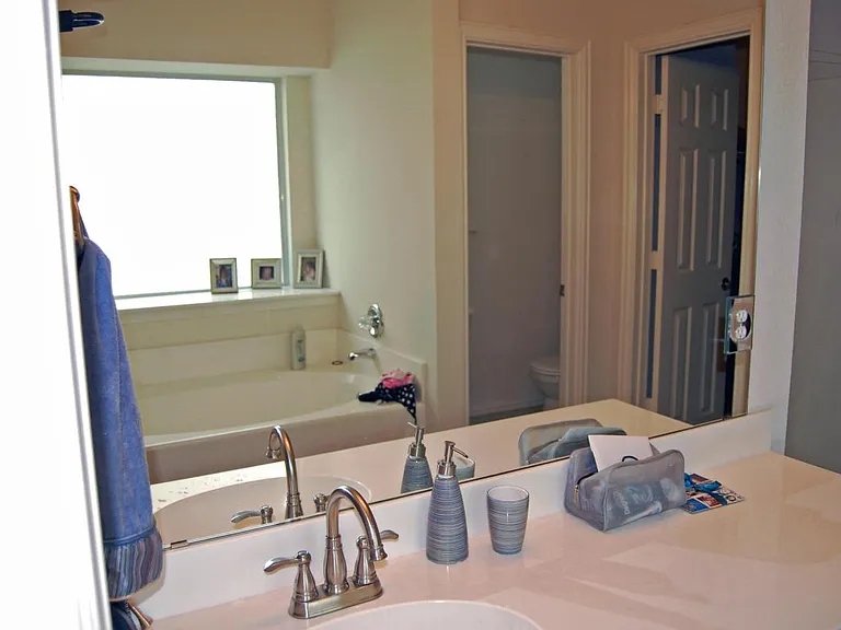 1309 Portsmouth Dr — Photo 12