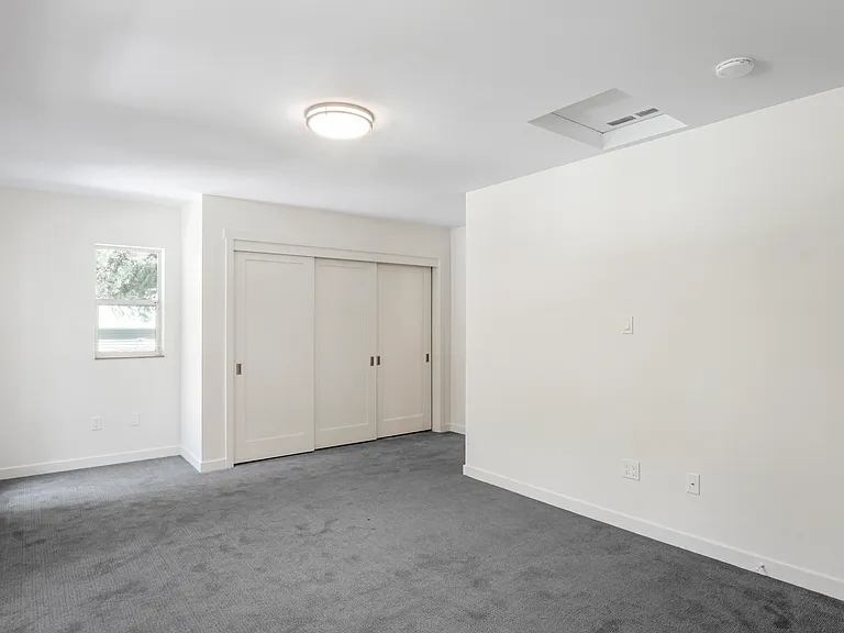 21017 SE 82nd St — Photo 31