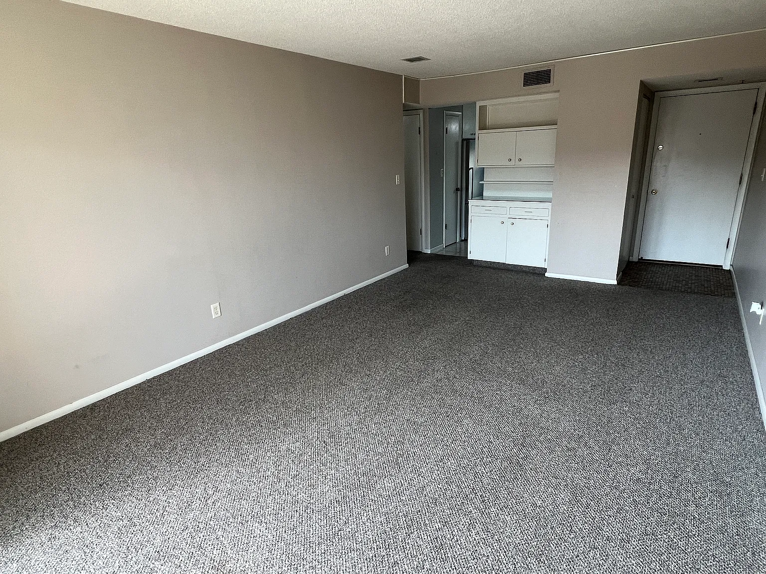 2 bed, 1.5 bath, $1,395 — Photo 4