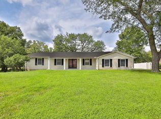 309 Breezeview Dr, Ballwin, MO 63021