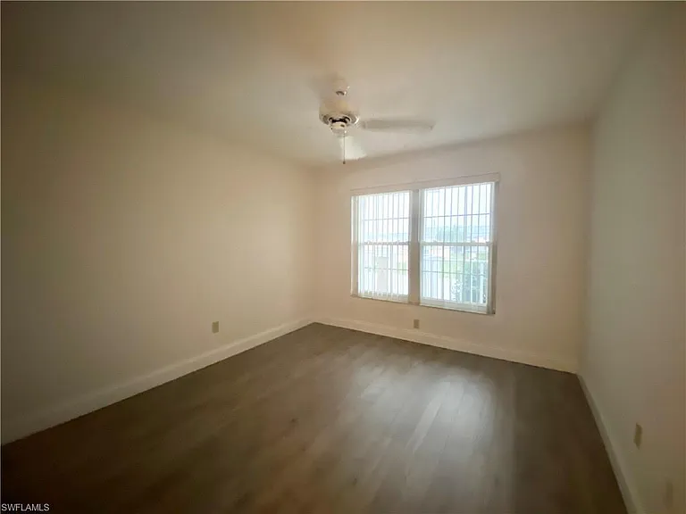 1427 SW 47th Ter #202 — Photo 32