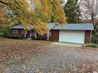 14768 N Harmony Ln, Mount Vernon, IL 62864