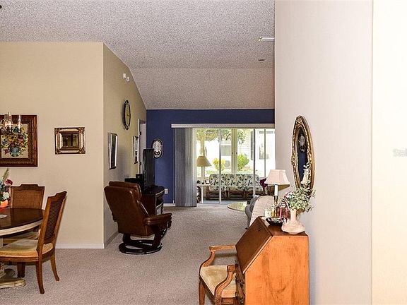 3rd image of 3057 Maywood Ct