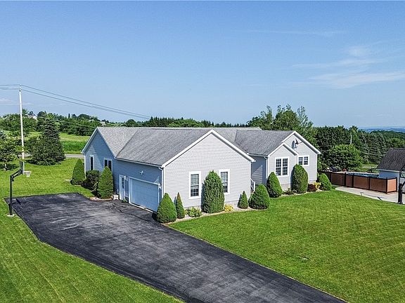 4th image of 134 Millenium Ct