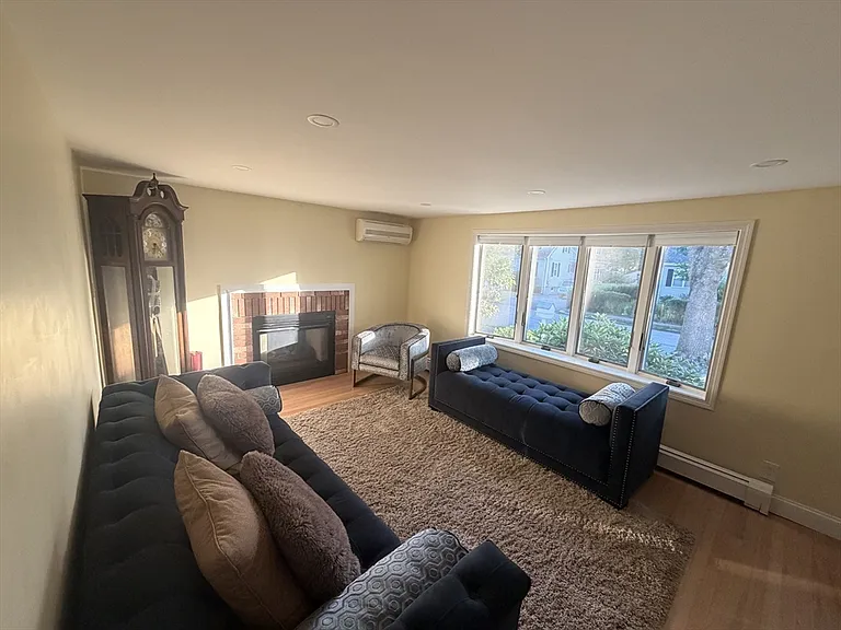 15 University Rd — Photo 13