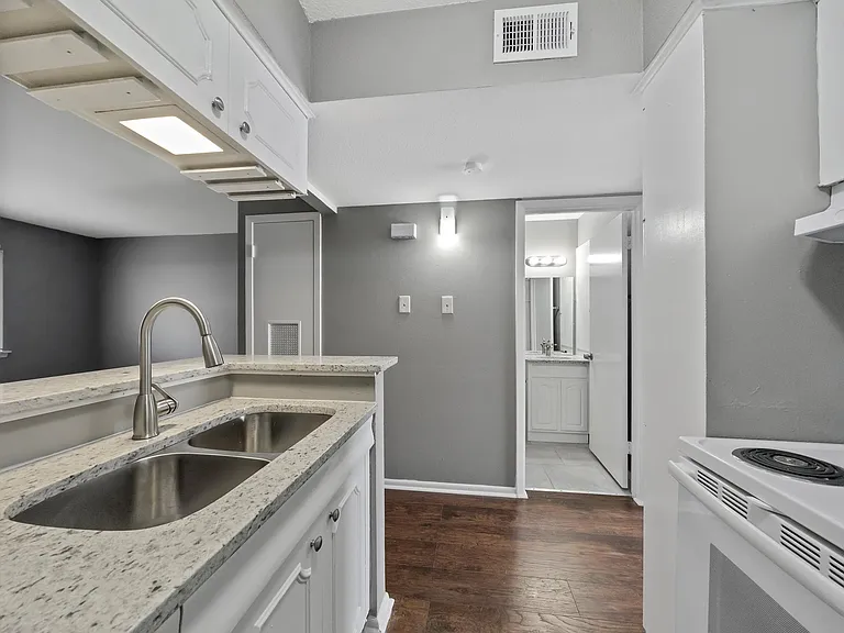 1045 Shook Ave #134 — Photo 11