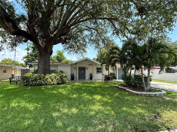 5815 23rd St W, Bradenton, FL 34207