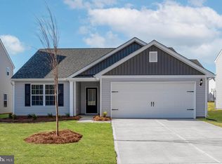 17049 Brookwood Dr, Bowling Green, VA 22427