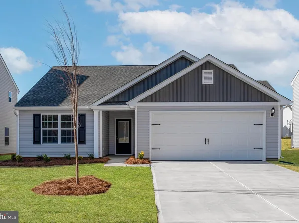 17049 Brookwood Dr, Bowling Green, VA 22427