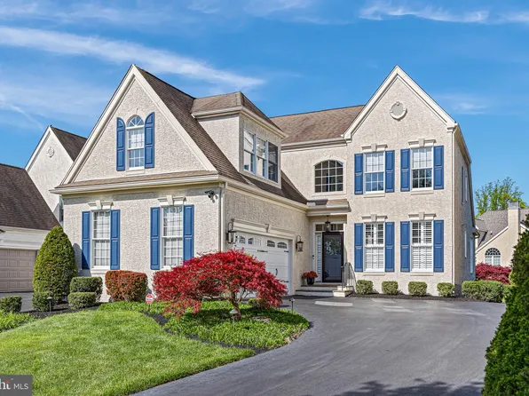 18 Kentshire Ct, Wilmington, DE 19807