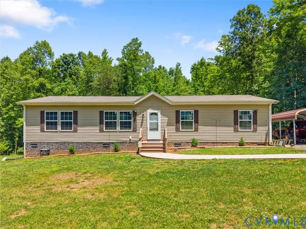 432 Cc Camp Rd, Meherrin, VA 23954