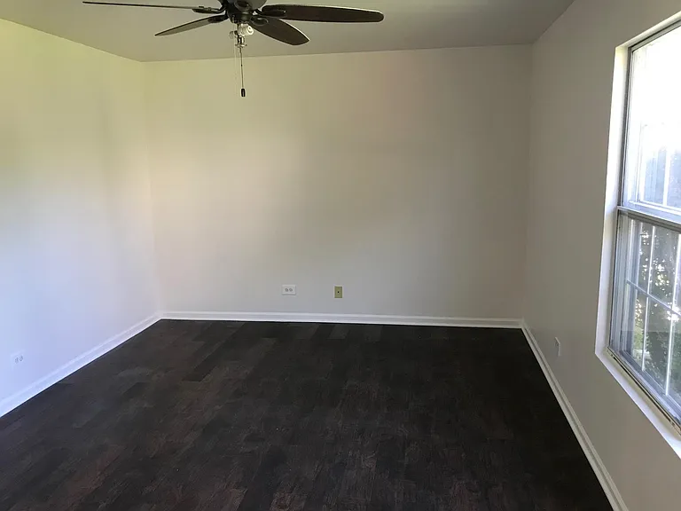 1751 Ranchview Dr — Photo 12
