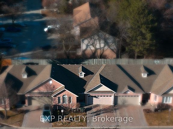 3rd image of 638 Wharncliffe Rd S Unit 7