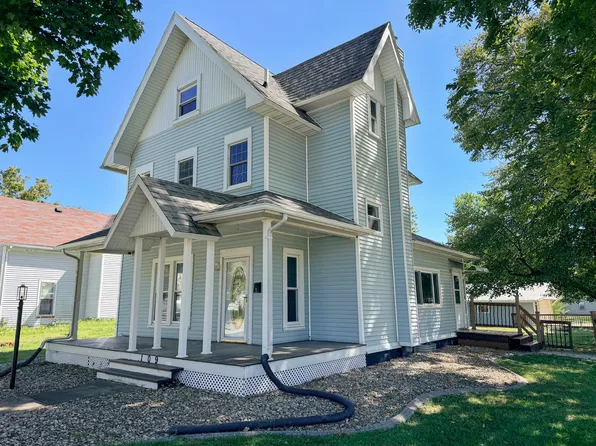 109 W 2nd South St, Wenona, IL 61377