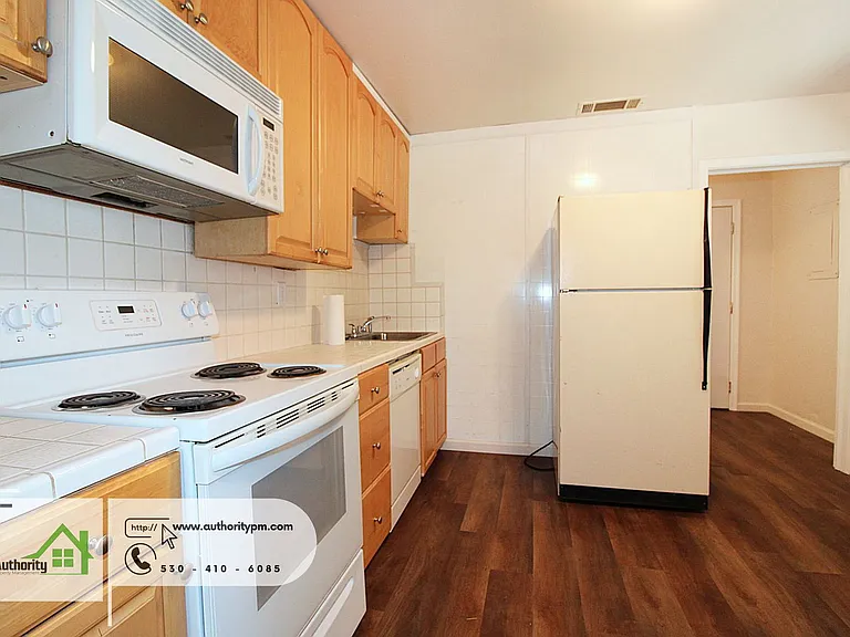 3010 Church St — Photo 6