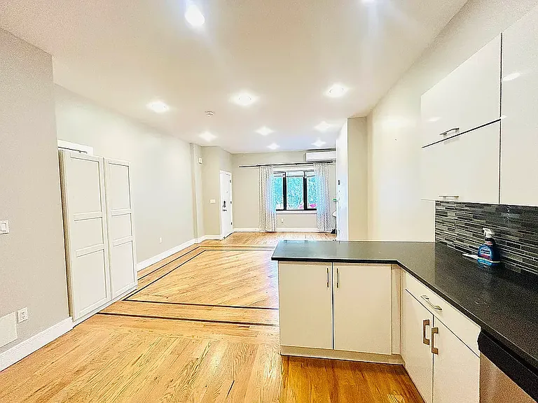 2415 Dean St #1 — Photo 7