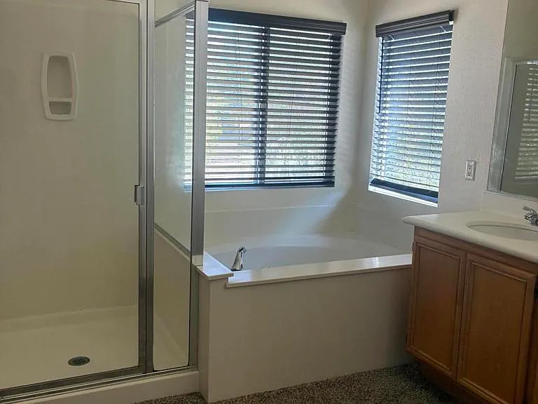 28360 Maitland Ln — Photo 12