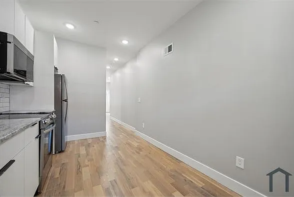 5410 Delancey St #A — Photo 8