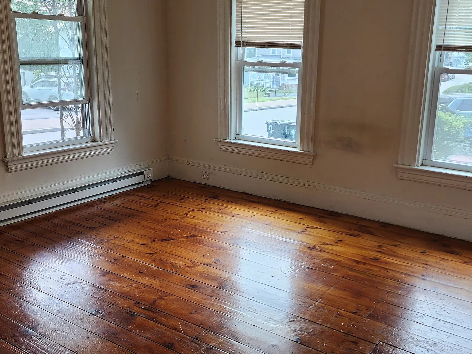 2 bed, 1000 sqft, $1,600 — Photo 4