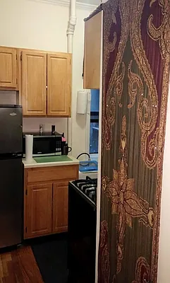 Rented by Crosstown Apartments NYC | media 31