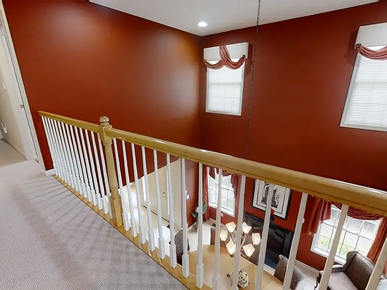 711 Binghampton Ln — Photo 17