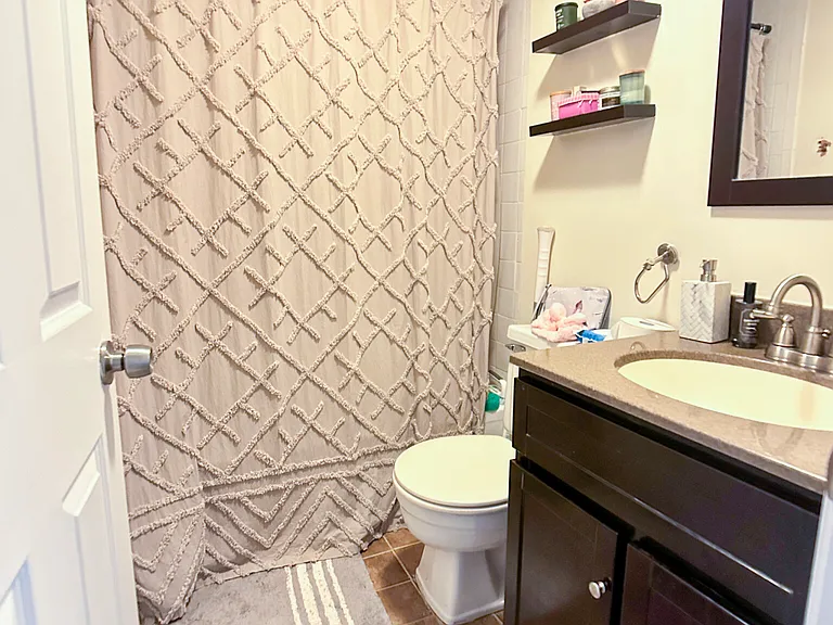 390 Riverway #19 — Photo 4