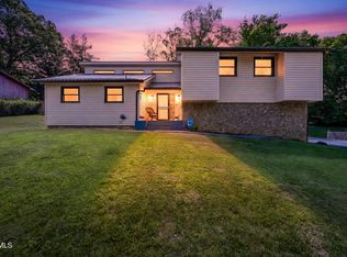 3540 McIntosh Dr, Kingsport, TN 37663