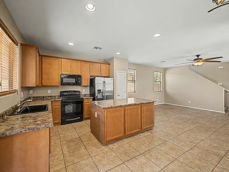 4167 E Woodside Ct — Photo 8
