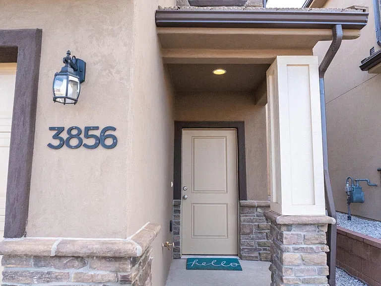 3856 E Transam Ln — Photo 3