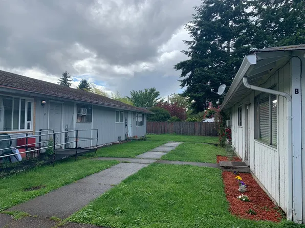 R2212 - Pinewood Apartments