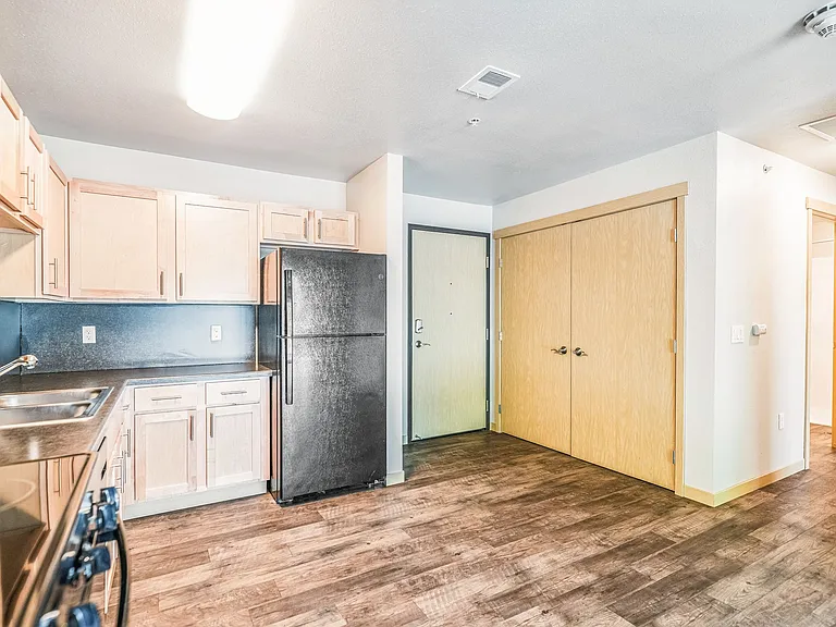 35 Seward Ave NW — Photo 9