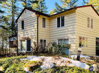 9 Jones Rd, Pelham, MA 01002