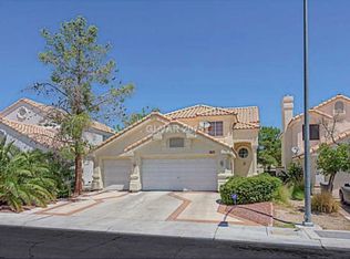7508 Crystal Isle Way, Las Vegas, NV 89128