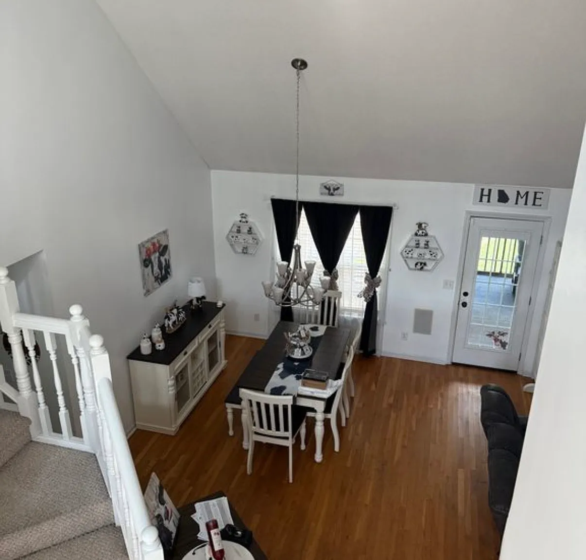 4 bed, 2046 sqft, $2,200 — Photo 1