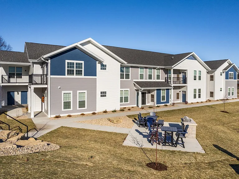 624 Autumn Wood Pkwy — Photo 23