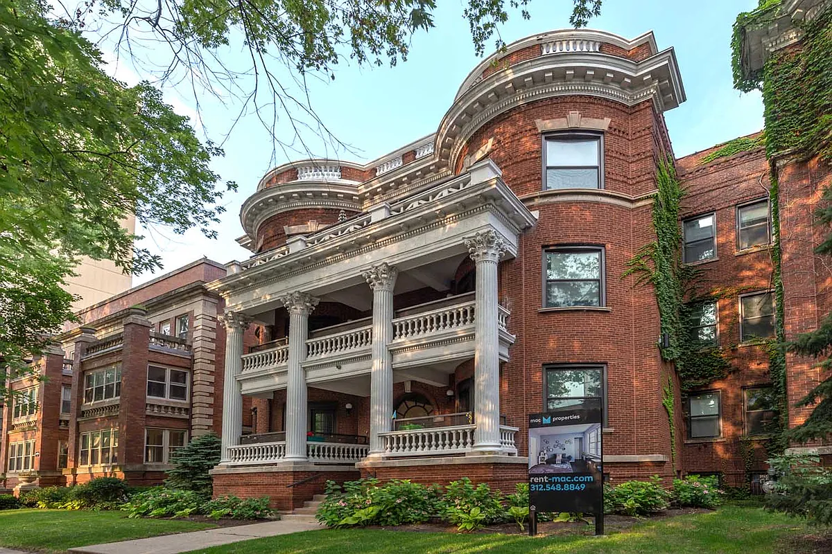 Building Exterior - 5487-5491 S. Hyde Park Boulevard