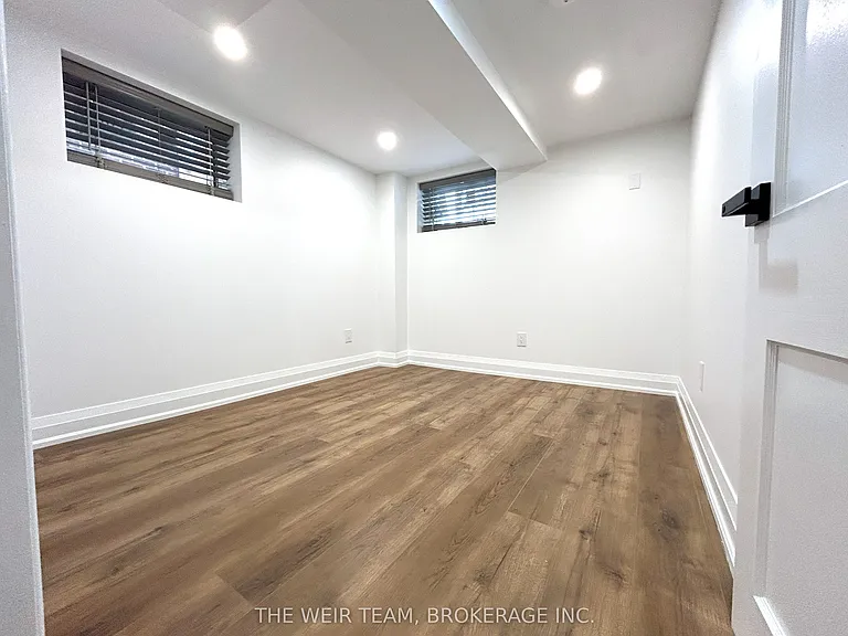3 Costain Ave — Photo 18