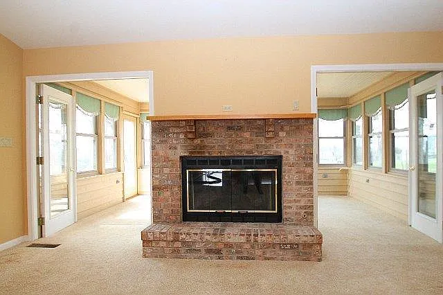 148 Greenwood Road - 148 — Photo 4